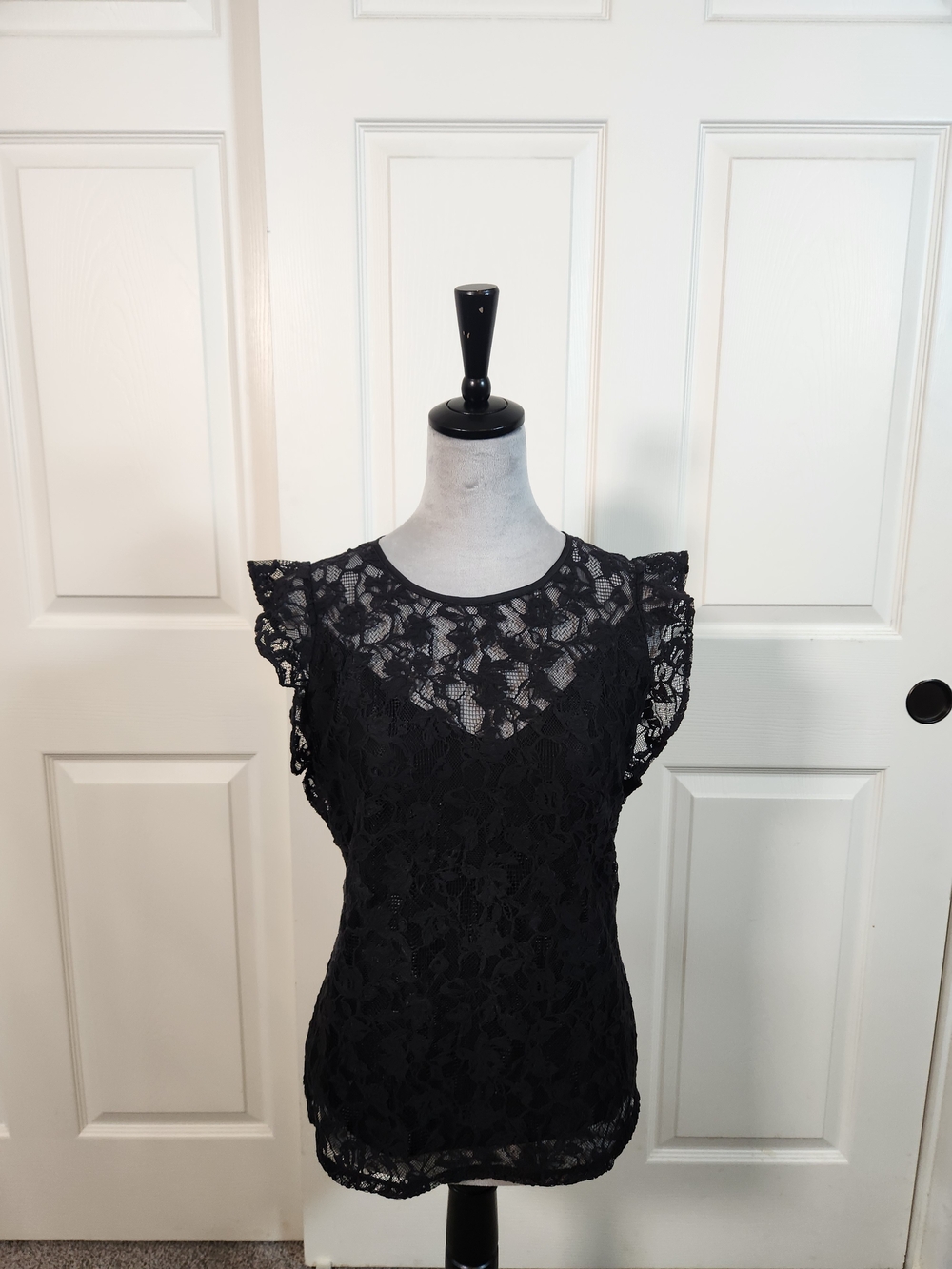 White House Black Market Black Lace Flutter-Sleeve Blouse